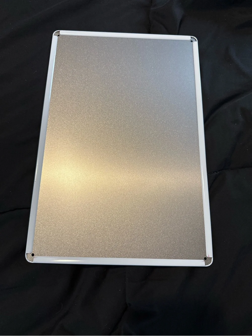 N/A metal sign